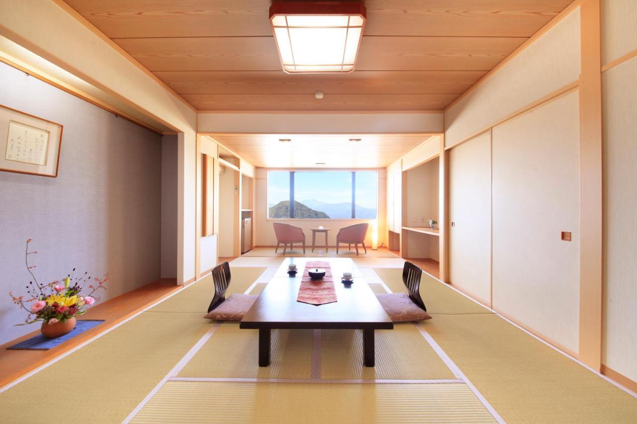 Hotel Tsubakino Яманути Экстерьер фото