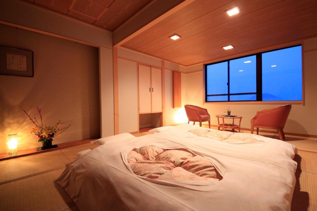 Hotel Tsubakino Яманути Экстерьер фото