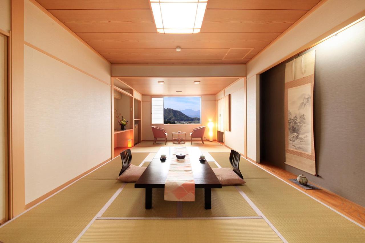 Hotel Tsubakino Яманути Экстерьер фото